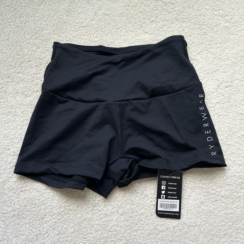Ryderwear Animal scrunch Bum Black High-Waisted Shorts - Picture 7 of 10